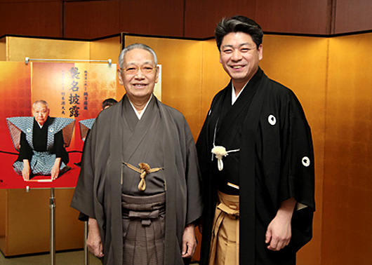 写真左より新・竹本源大夫 新・鶴澤藤蔵