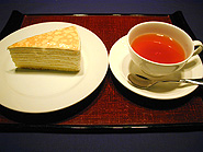ケーキセット（コーヒーまたは紅茶付き）