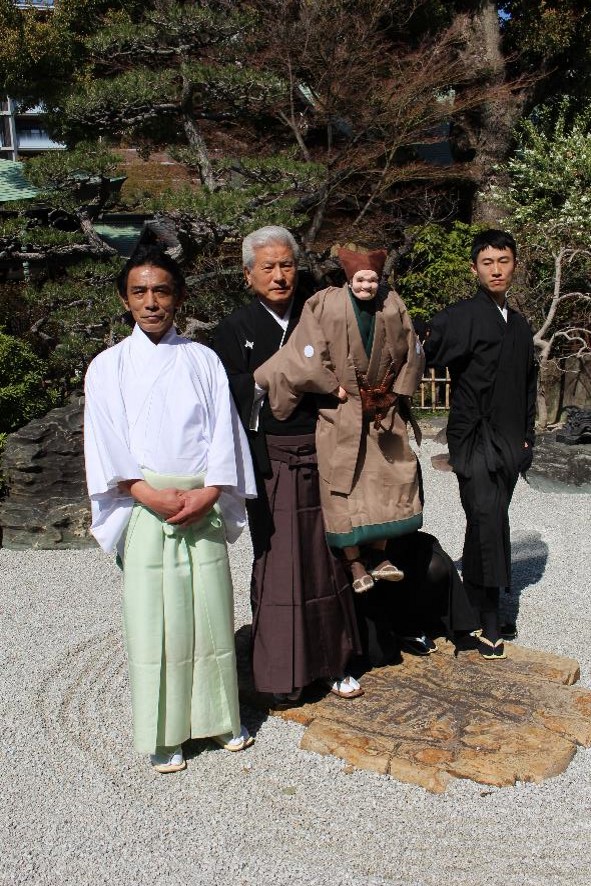 大阪天満宮権禰宜　南井広也様、吉田玉男（左遣い：吉田玉路、足遣い：吉田玉征）