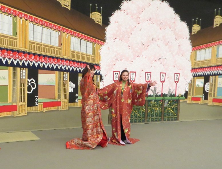 Kabuki costume experience 