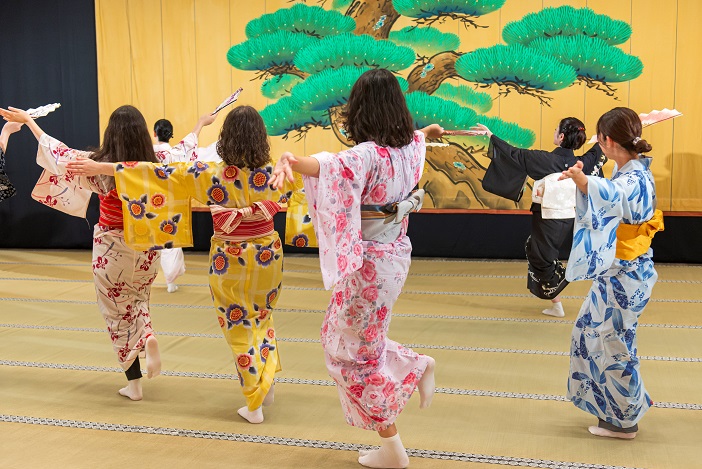 日本の舞台芸術体験ツアー（イメージ）