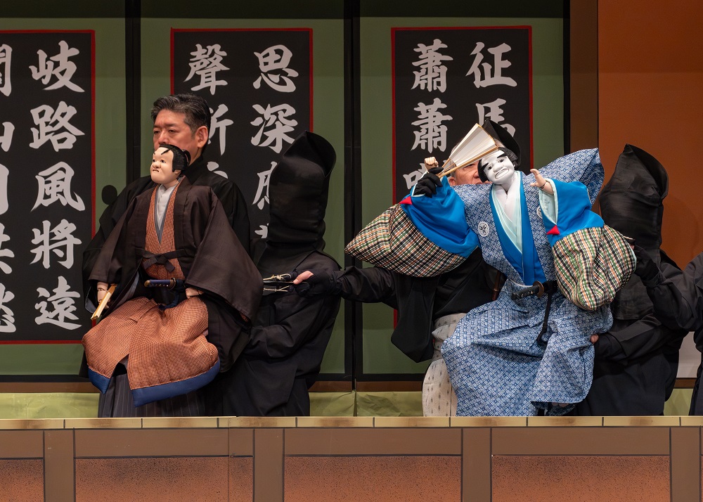 写真：けいあんに連れられてやってきた、あそじろうになりすました、ゆうせん