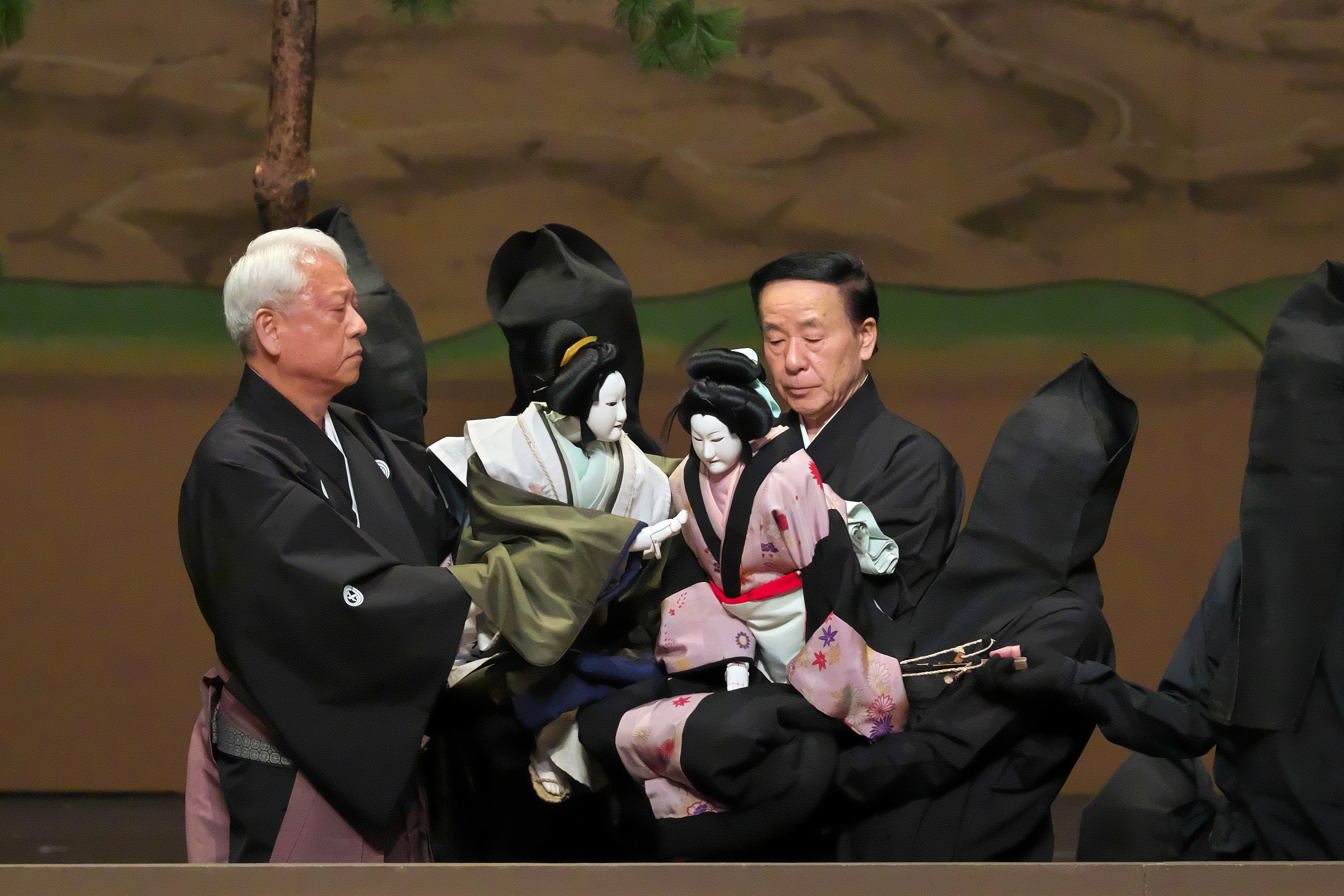 写真：あさかと無事に再会を果たす、あさがおと名乗るみゆき