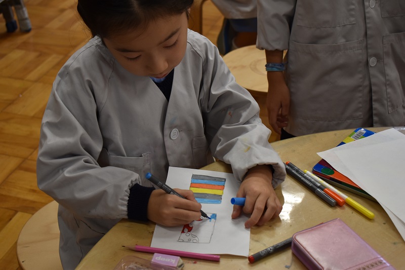 2パターンの下書きを描いた子