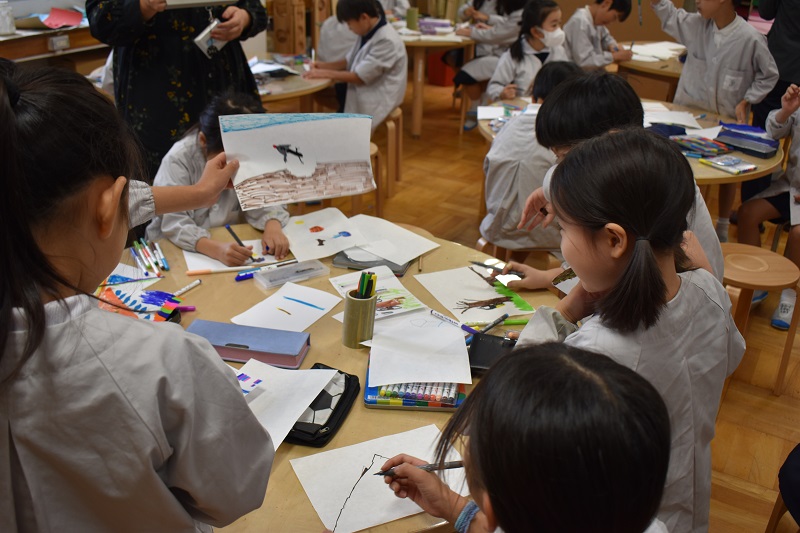 見せあいっこ中