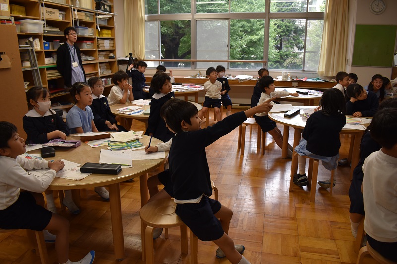 緻密に下書き中の子