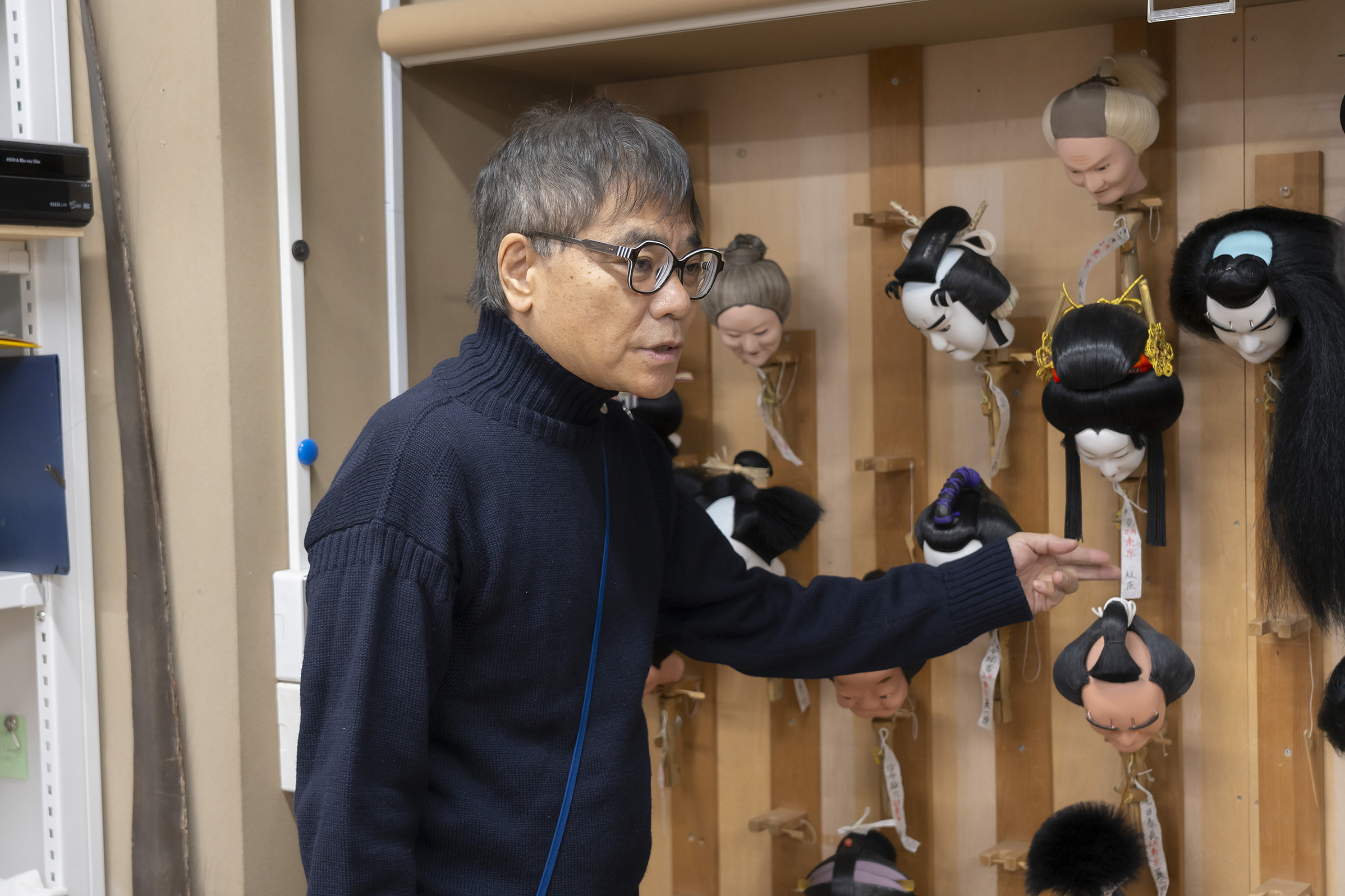 かしらに付けられた「えふ」について質問するいとうせいこう