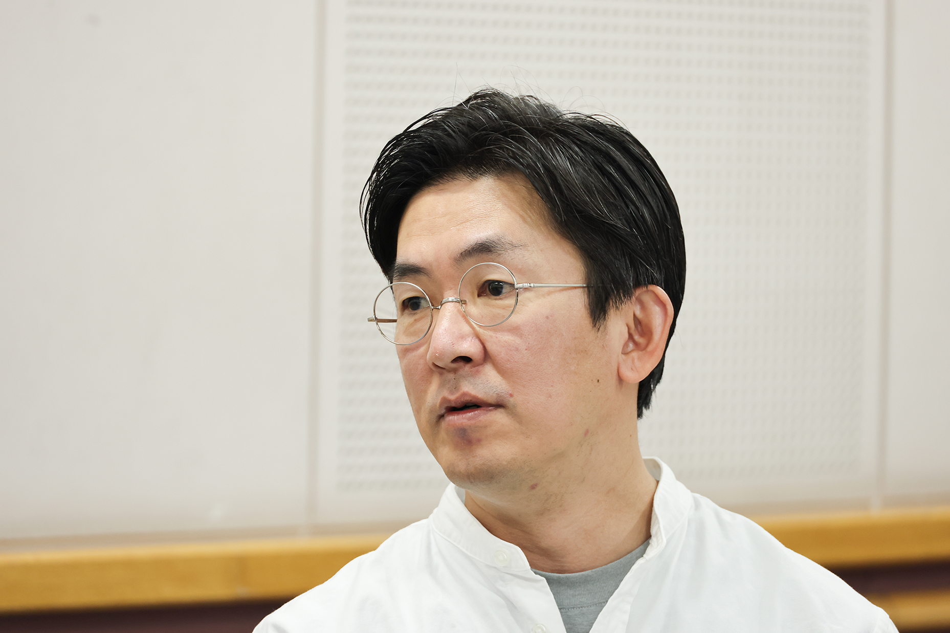 真剣な眼差しで語る簑紫郎