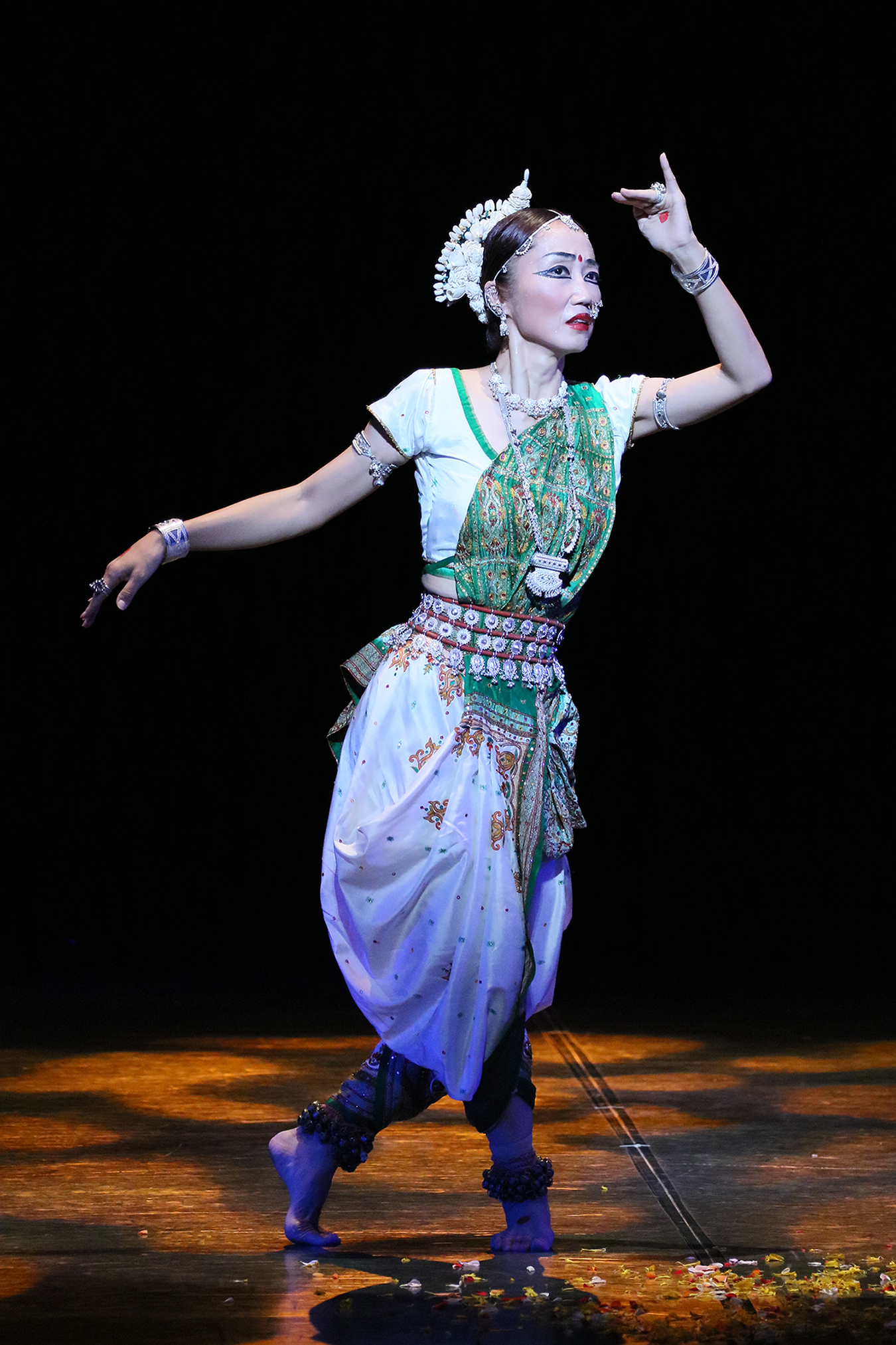 乗越たかお 作家 ヤサぐれ舞踊評論家 阿部さとみ 舞踊評論家 後編 独立行政法人 日本芸術文化振興会 乗越たかお 作家 ヤサぐれ舞踊評論家 阿部さとみ 舞踊評論家 後編 独立行政法人 日本芸術文化振興会