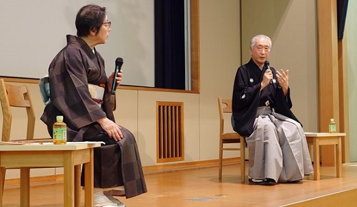 小田氏を相手に再演に向けての意気込みを語る武田氏